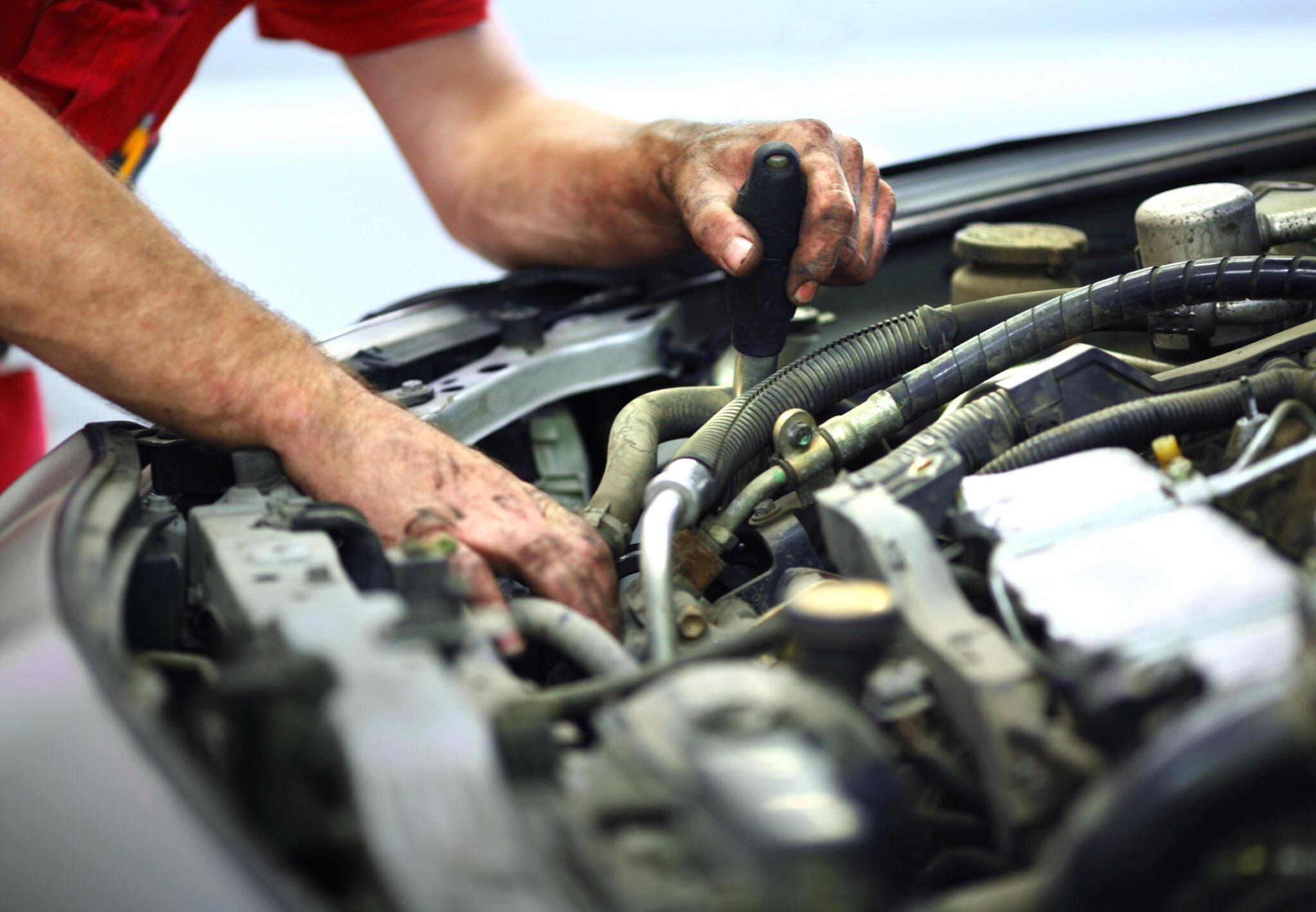 Best Car Check Hoses Services In Texas- Express Auto Irving